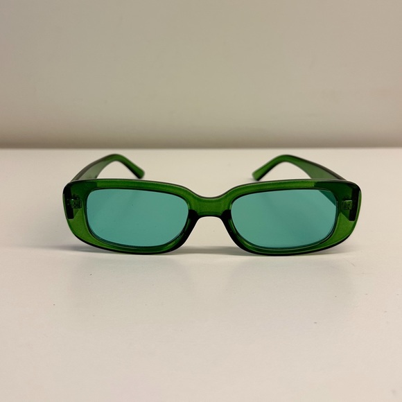 Green thin rectangular sunglasses - Picture 1 of 3